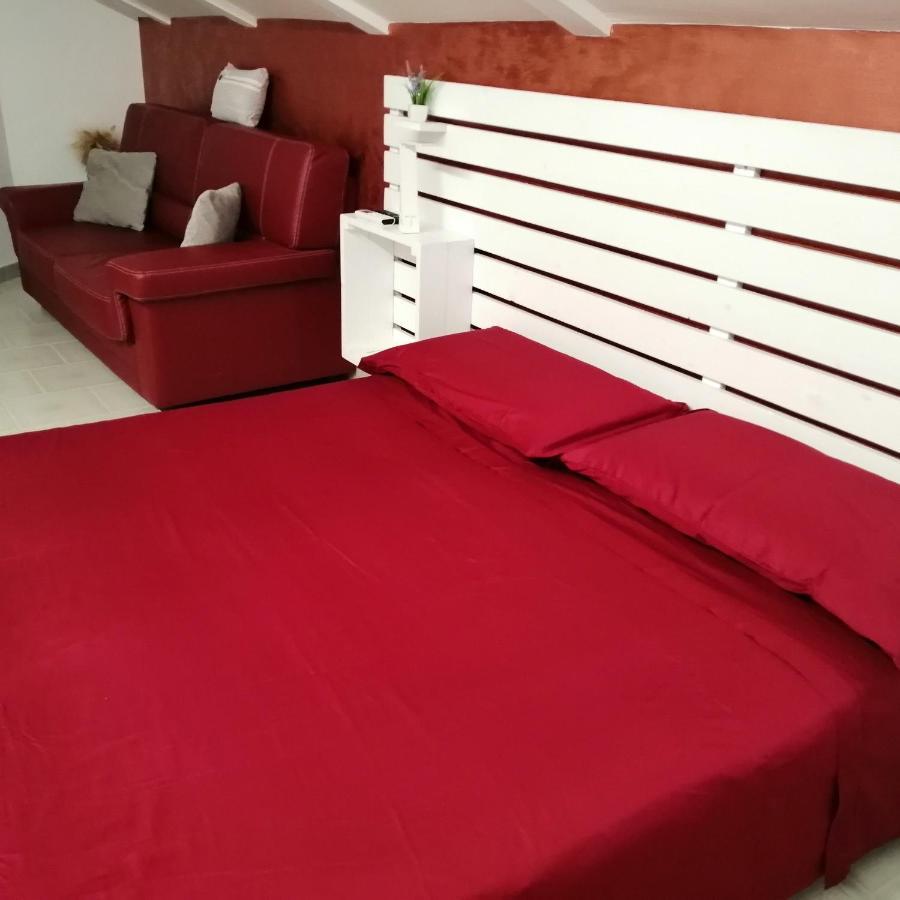 B&B La Camelia サンテーラモ・イン・コッレ 部屋 写真